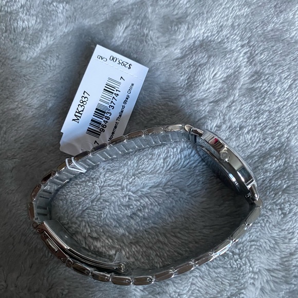 MK Silver Watch - Picture 6 of 6